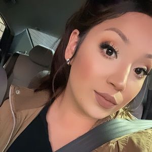 Meet your Posher, Mayra